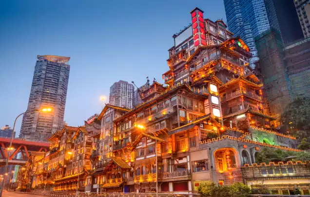 Day 12: Chongqing's Hongya Cave