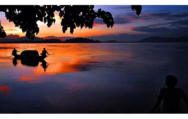 Day 9: Fly to Guwahati