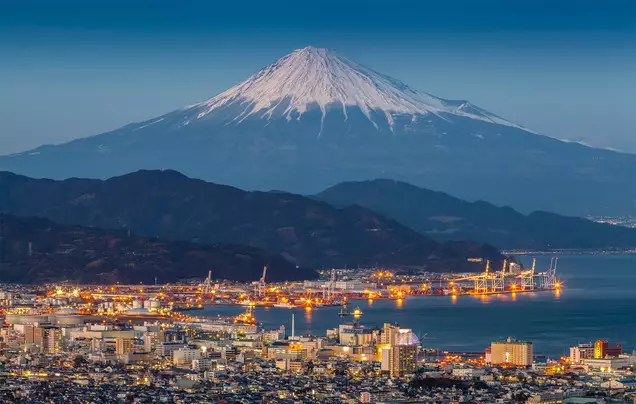 Day 13: Cruise – Shimizu (Mt Fuji)