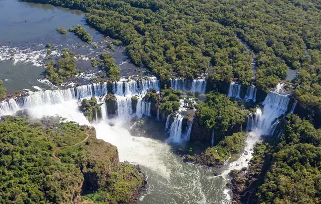Day 5: Travel to Iguazu