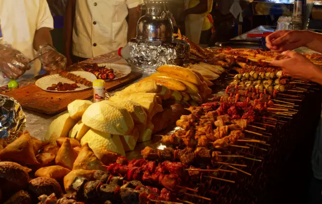 Day 2: City & Spice Tour