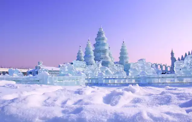 Day 2 Ice and Snow World