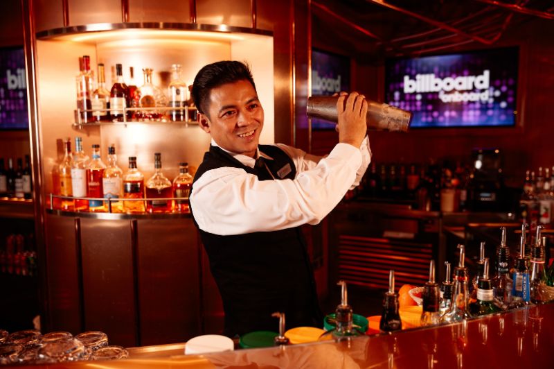 Billboard Online