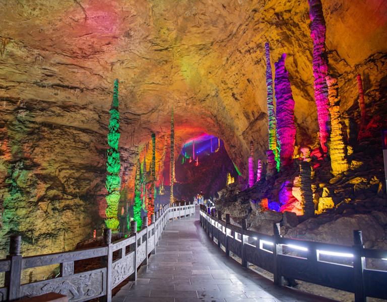 Huanglong Cave