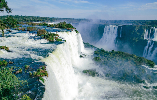 Day 4: Fly to Iguazú
