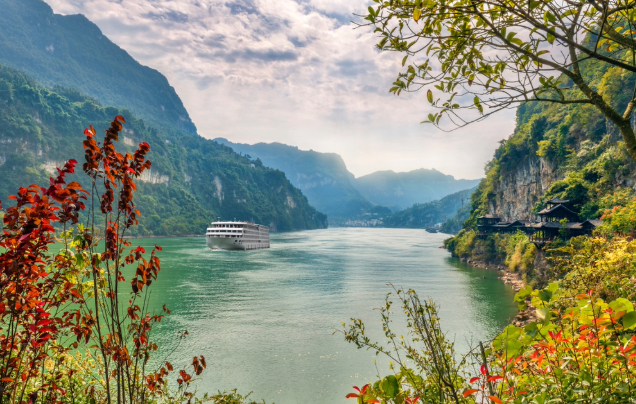 Days 12-13: Yangtze River Cruise